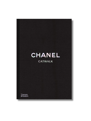 Givenchy Catwalk: The Complete Collections Hardcover